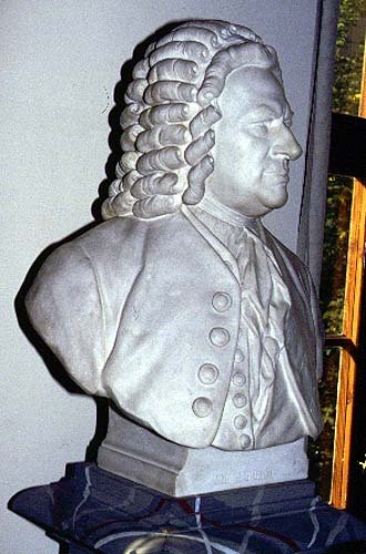 Loading 72K - J. S. Bach - Bust by His (image 4)
